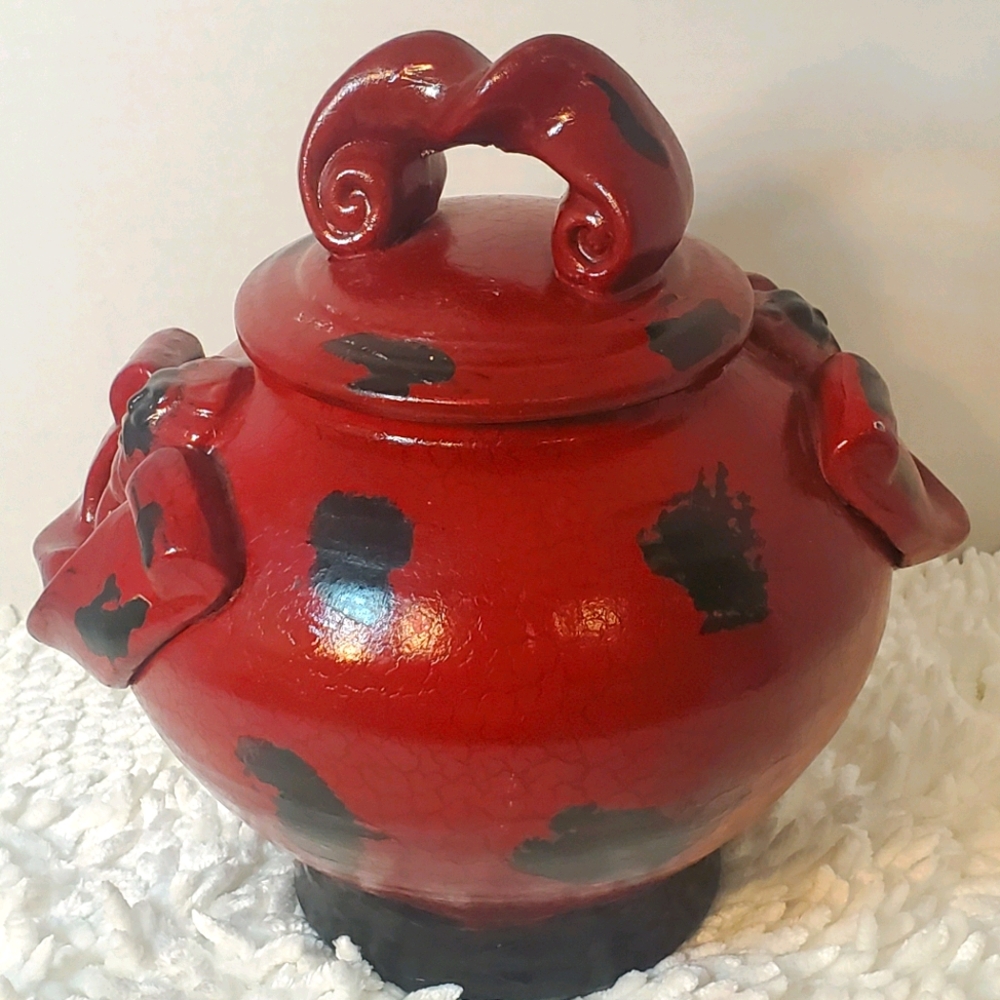 Hobby lobby pottery vase with lid
